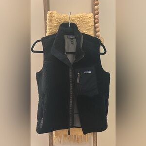 Patagonia Black Fleece Vest with Zippered Pocket